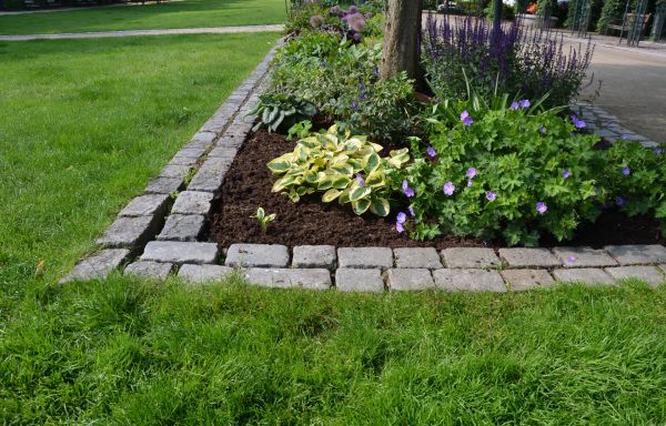 Stone Edging Installation in Mansfield